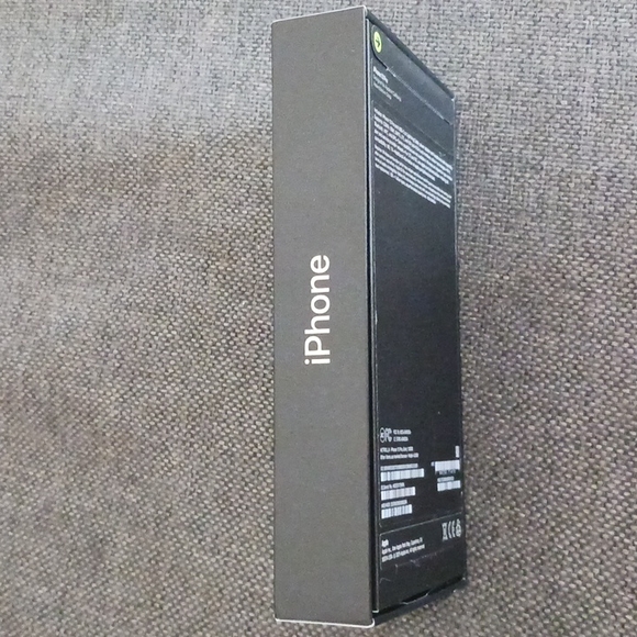 IPhone 13 Pro box - Picture 4 of 4